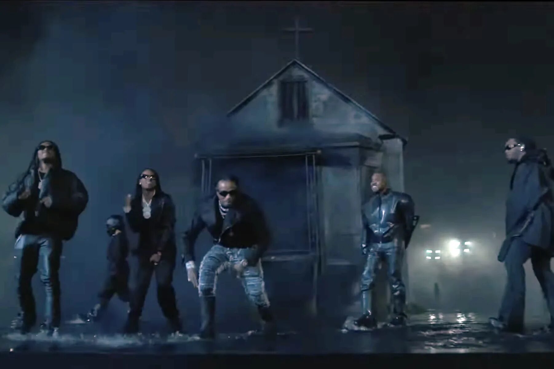 Kanye west mask 2022. Donda 2. Донда уэст альбом. Донда презентация альбома. Плеер канье уэста.