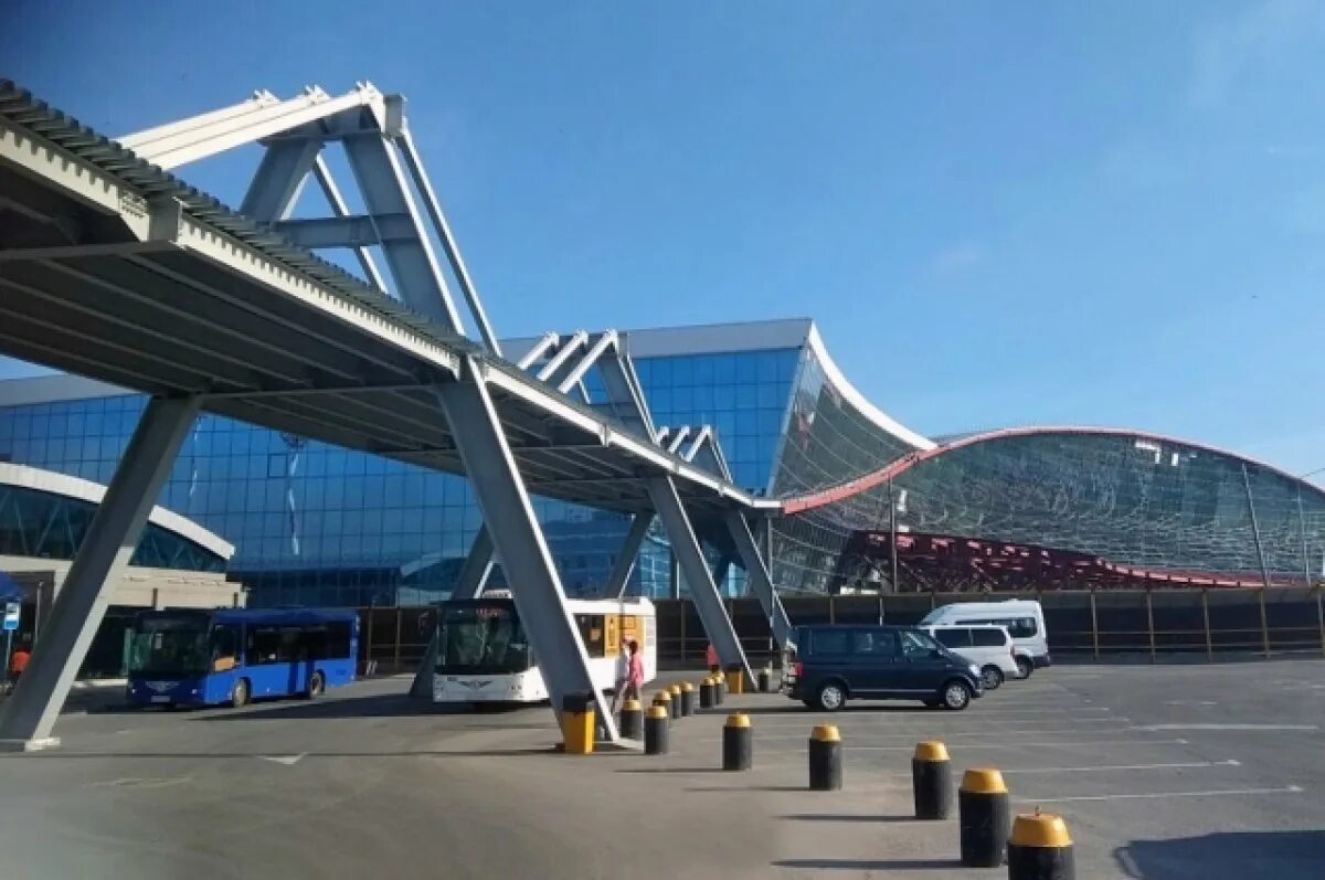 Аэропорт южного направления. Аэропорт чехова южно-сахалинск. новый аэропорт южно-сахалинск. аэропорт южно-сахалинск терминал. новый аэровокзал южно-сахалинск.