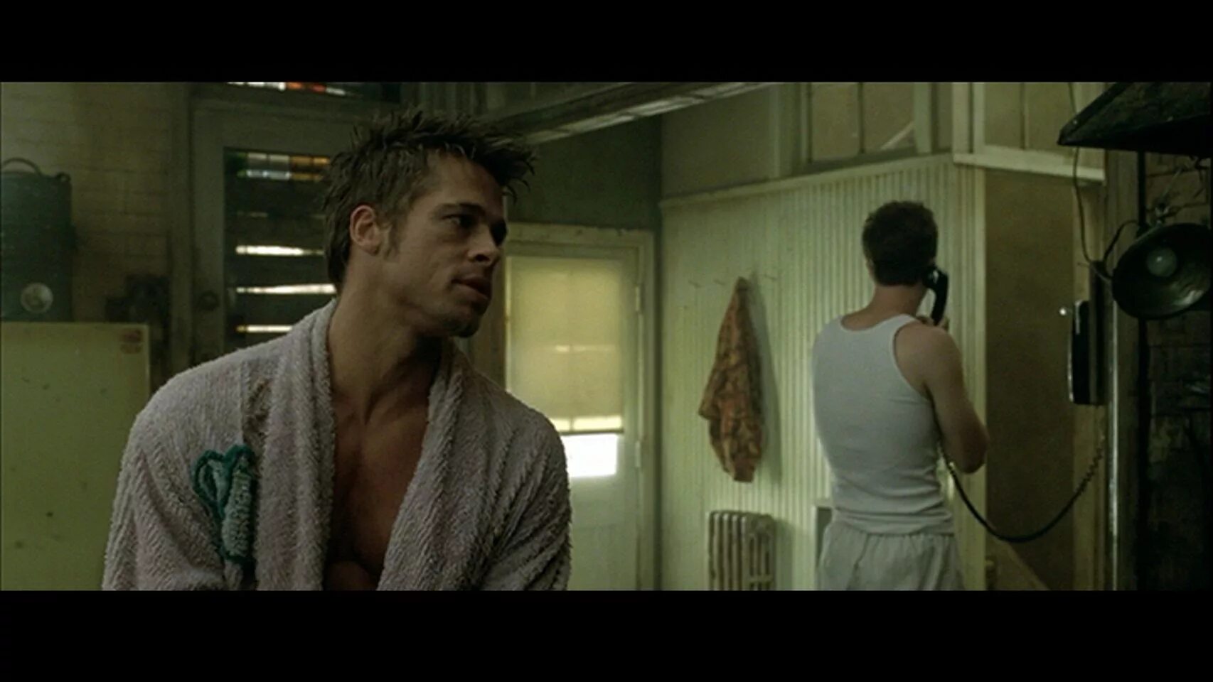 Бойцовский клуб мемы. Каждое слово которое вы прочитаете бессмысленно. Раян дерден. Twenty one pilots рукопожатие. Кольцо тайлера дердена.