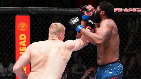 Зрелищный бой ufc