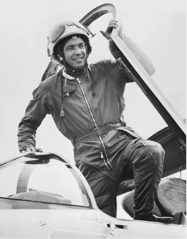 Мигаря самолёт. Союз авиаторов. Союз авиаторов крылья сотрудники. Як 18т малино. Орлов борис антонович летчик испытатель.