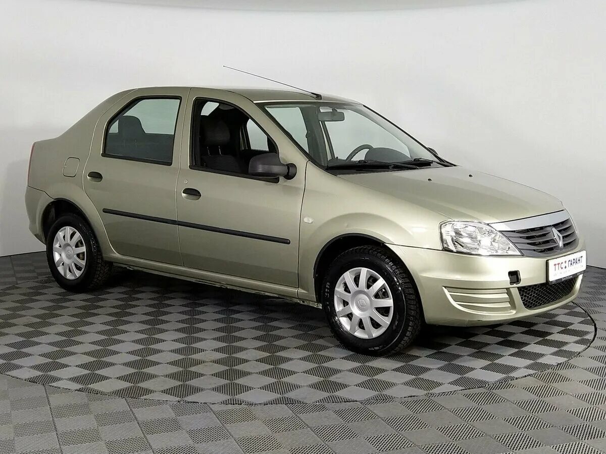 Рено логан 7 года. Рено Логан 2010 бежевый. 7 Renault Logan. Рено Логан 2009 бежевый. Рено Логан 2012 бежевый.