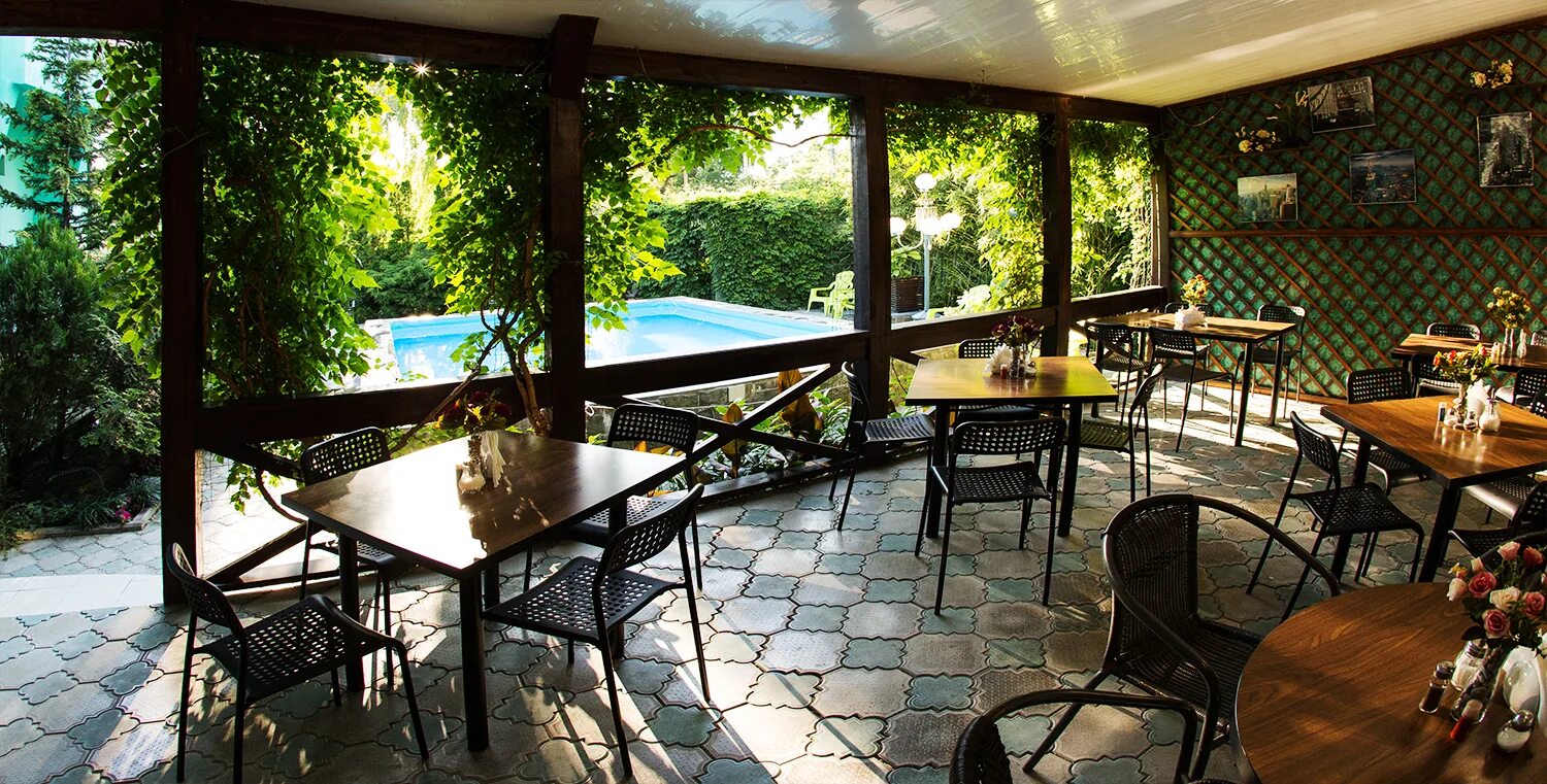 столовая уют кабардинка.