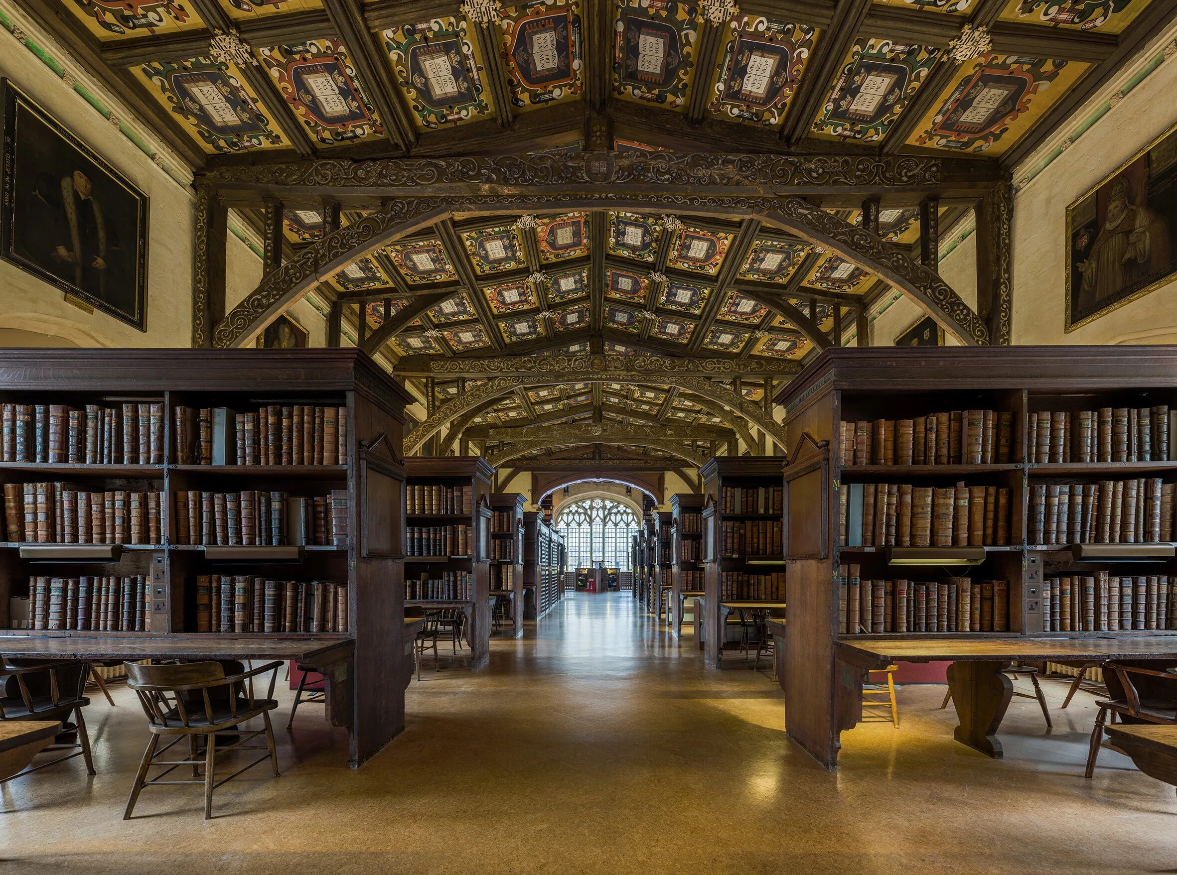 This is our library. Библиотека (Bodleian Library) Оксфорда. Библиотека Хогвартса Бодлианская библиотека Оксфорд. Оксфорд университет Бодлианская библиотека. Бодлеянская библиотека в Оксфорде.