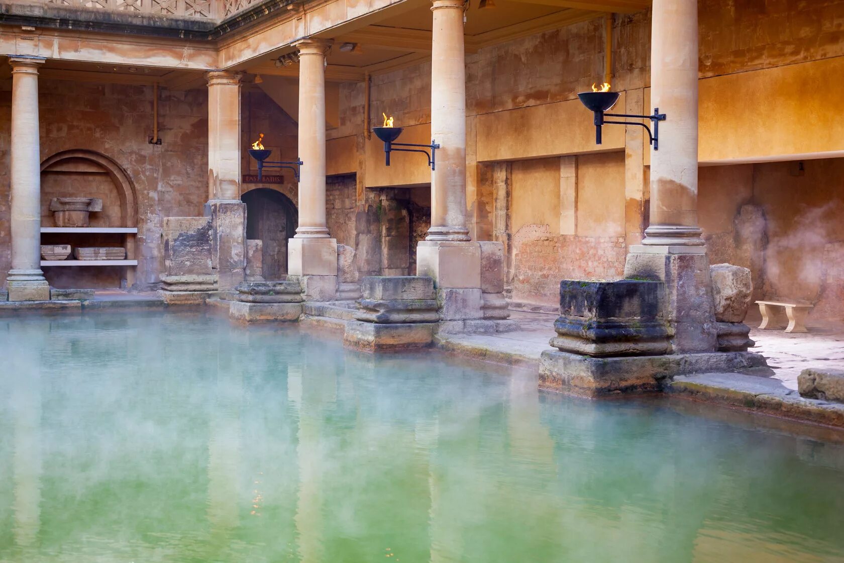 Древний Рим термы бани купальни. Римские термы Рим. Римские бани в древнем Риме. Римская Империя термы.