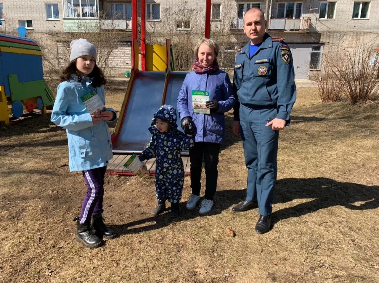 Погода в ленинградской сейчас. Доможирово Лодейнопольский район. Ребовичи Лодейнопольский район. Доможирово администрация.