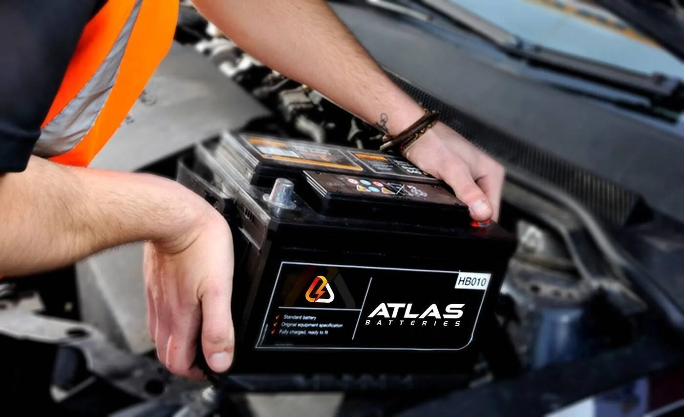 Install battery. Аккумулятор автомобильный. АКБ автомобильные. Аккумулятор для машины. Аккумуляторы автомобильные АКБ.