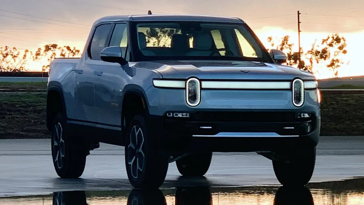 Rivian r3. Rivian r1t. rivian 2025. rivian sapphire машина. rivian википедия.