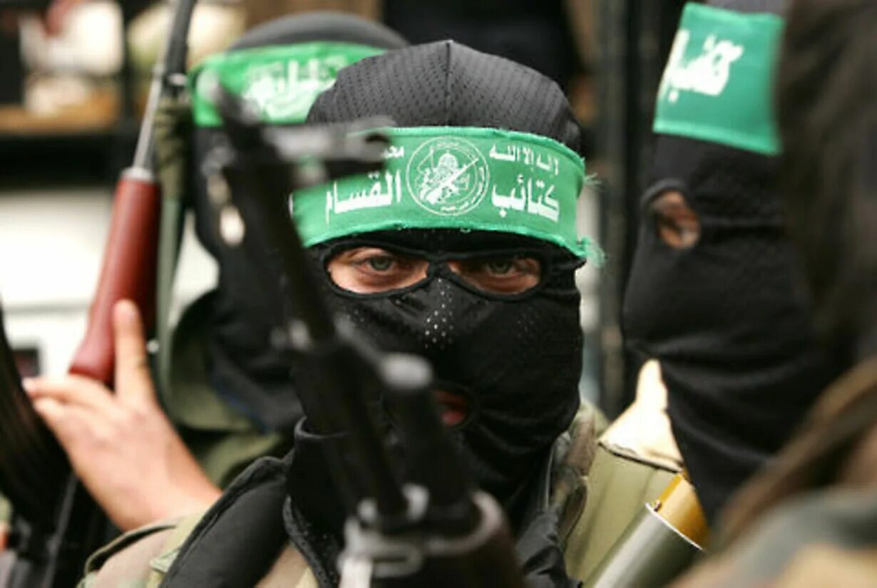 Мусульман солдат. Абу Убайда ХАМАС. Спецназ ХАМАС. Террористы ХАМАС. Боевики ХАМАС.