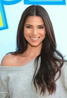 Porno ogli sikiklari onam va unga konfet