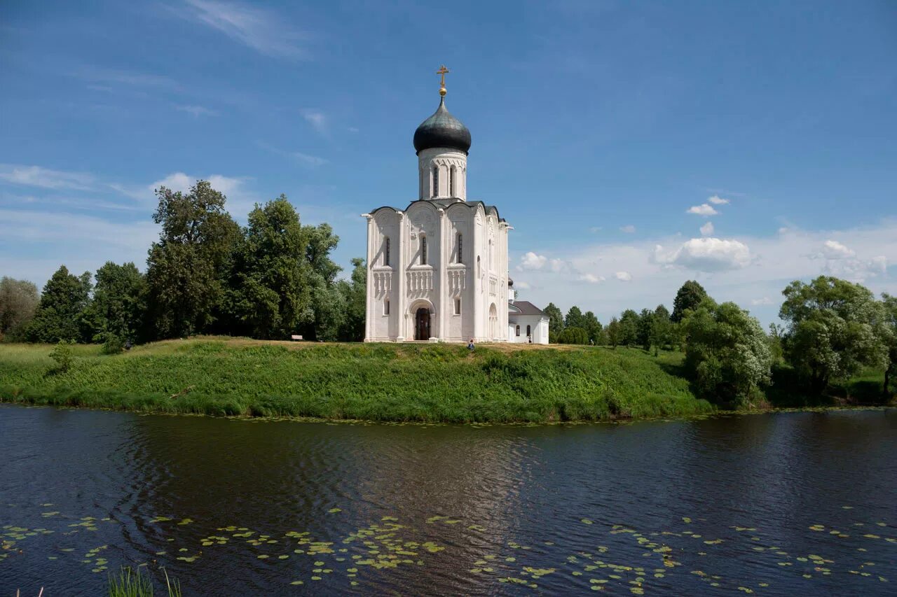 В россии меньше церквей