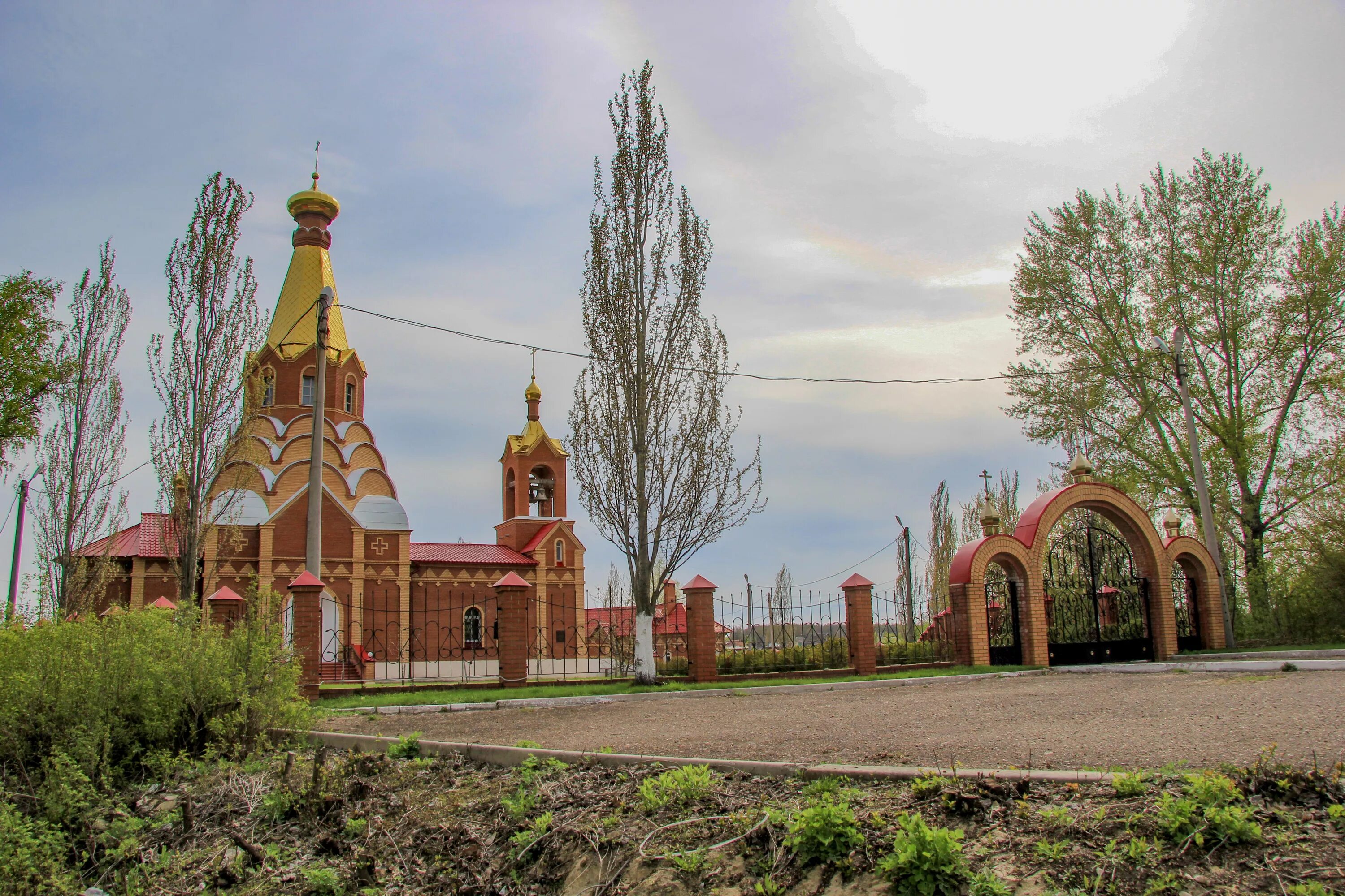 Новоспасское ульяновская область. Троицкий Сунгур храм. Троицкий Сунгур храм Троицы. Ульяновская область село Троицкий Сунгур. Село Троицкий Сунгур Новоспасского района Ульяновской области.