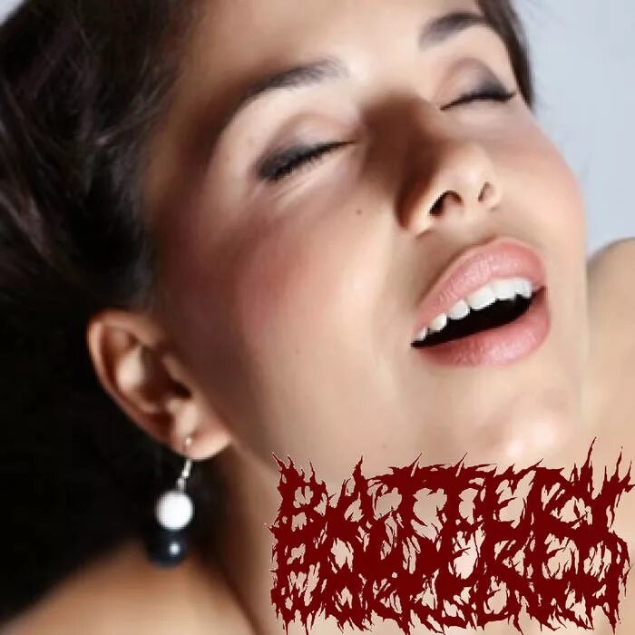 Лицо стонущей женщины. Литтл каприс в постели. Наслаждение женщины. Удовольствие на лице девушки. Лицо женщины при оргазме.