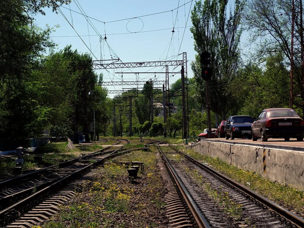 Железная дорога мариуполь. ЖД станция Мариуполь. Мариуполь ЖД вокзал 2022. ЖД вокзал Мариуполь. Ж.Д.вокзал Мариуполь.