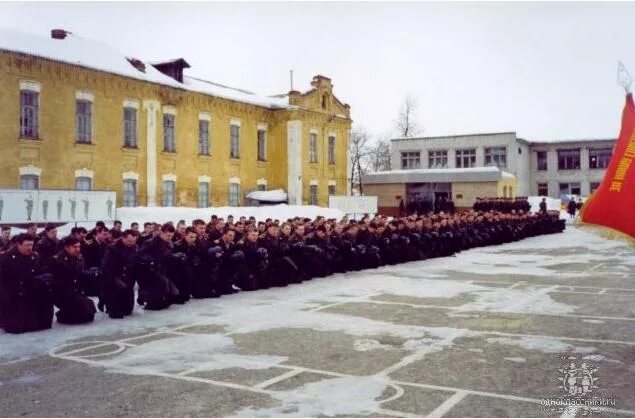 Высшее зенитное ракетное училище. Горьковское ВЗРКУ ПВО. Горьковское зенитно-ракетное училище ПВО. Ракетное училище Нижний Новгород. Нижегородское высшее зенитное ракетное командное училище ПВО.