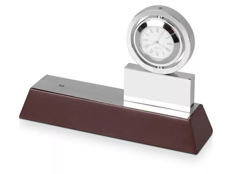 часы юбилей. часы юбилей. часы магистр с цепочкой на деревянной подставке. именные часы для девушки. часы "с днем рождения".