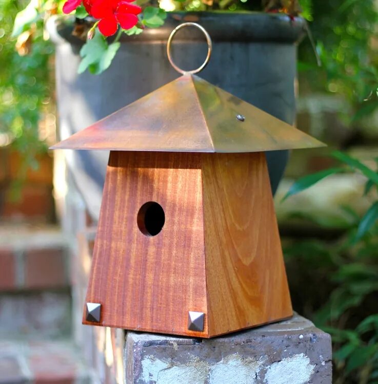 Самые красивые скворечники. Скворечник полудуплянка. Необычные скворечники. Скворечник для птиц оригинальный. Скворечник для птиц.