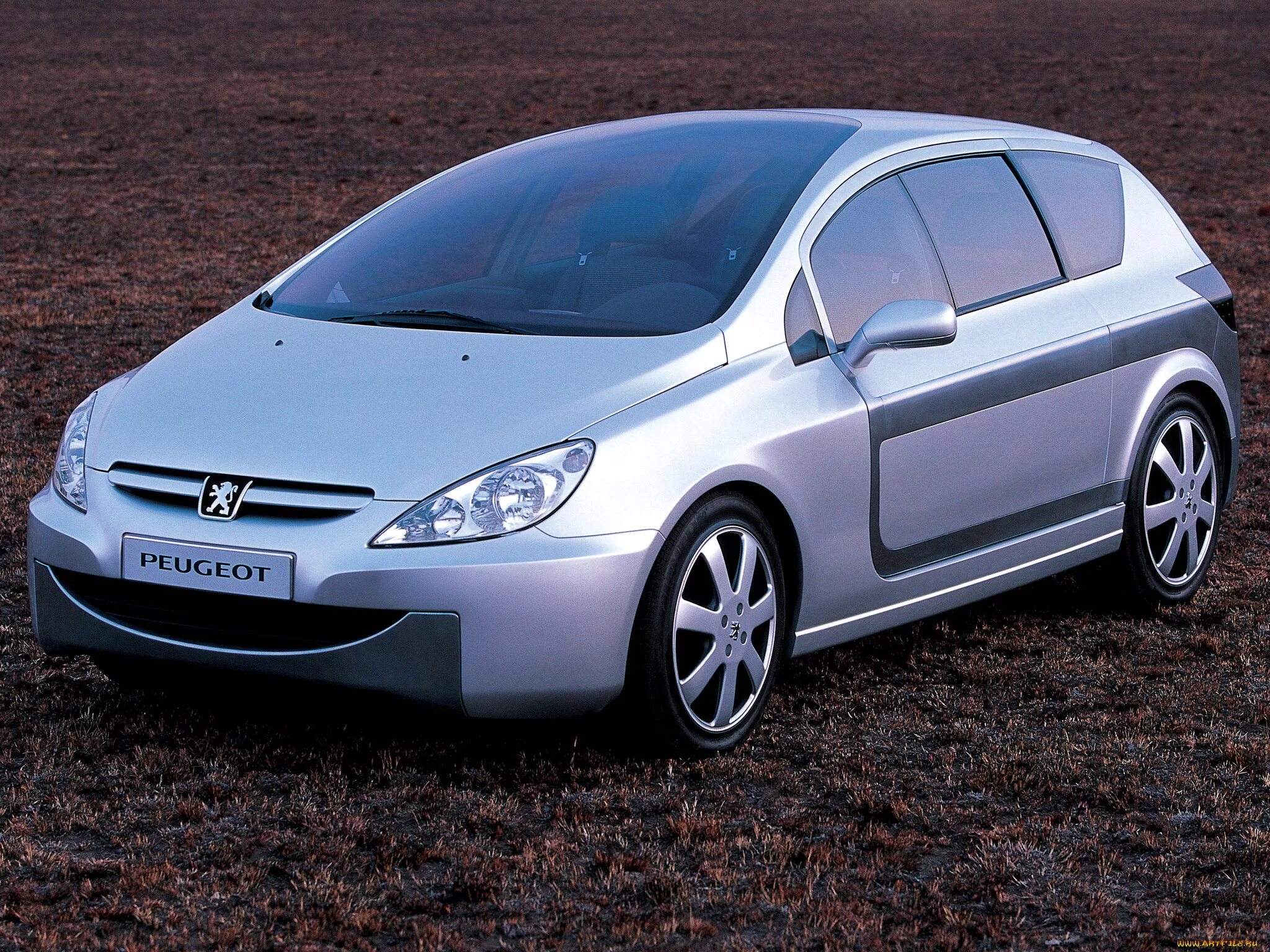 Какое пежо лучше купить. Пежо 408 2001. Peugeot Concept 2000. Peugeot 607 концепт. Пежо 316.