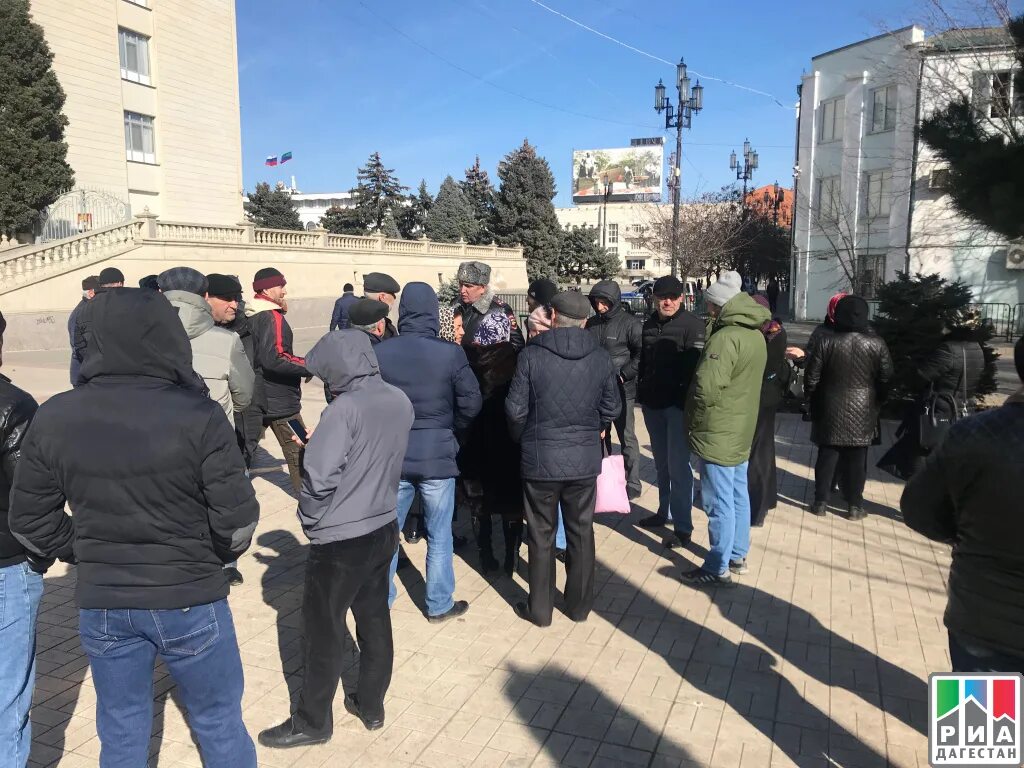 Махачкала сейчас новости сегодня последние. Митинги в дагестане. махачкала жители. митинг в махачкале сегодня.