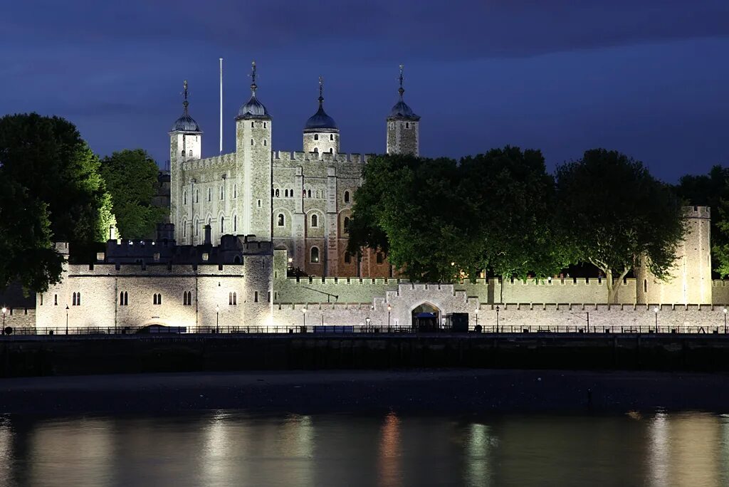 Лондонский Тауэр Вильям. William the Conqueror Tower of London. Tower of London in 1066. The Tower of London was by William the Conqueror in 1078. London was founded in