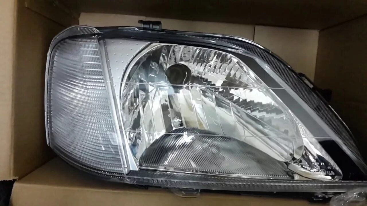 оригинальные фары рено логан