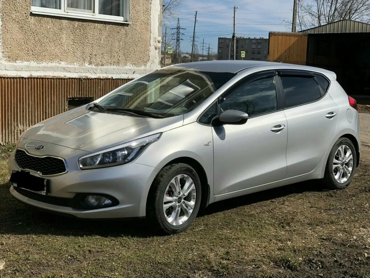 Киа сид 2012 купить. Kia Ceed II 2012. Kia Ceed 2012 хэтчбек. Kia Ceed 2 хэтчбек. Киа СИД 2 хэтчбек 2012.