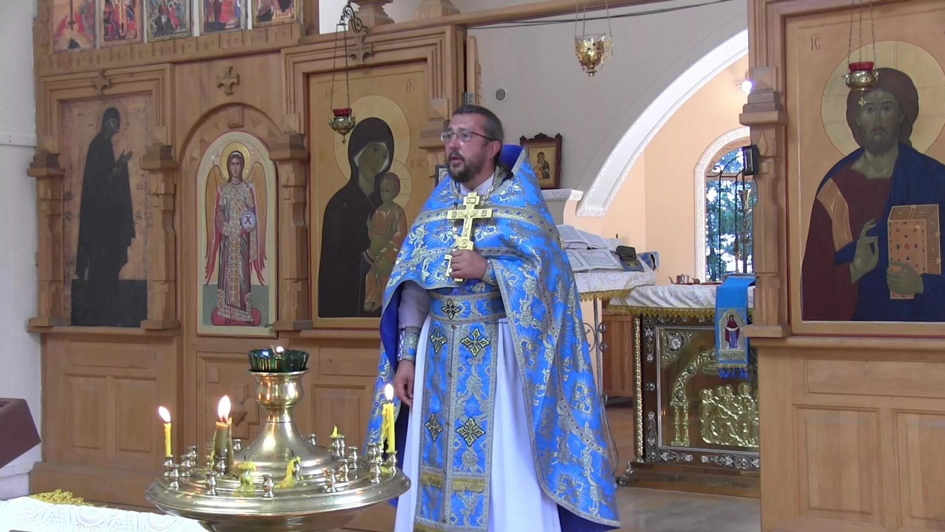 Казанская икона божией матери в храме. Явление иконы пресвятой богородицы во граде казани (1579). Казанская икона божией матери 21 июля. Алмазная мозаика казанская икона божией матери. Казанская божья матерь проповедь.