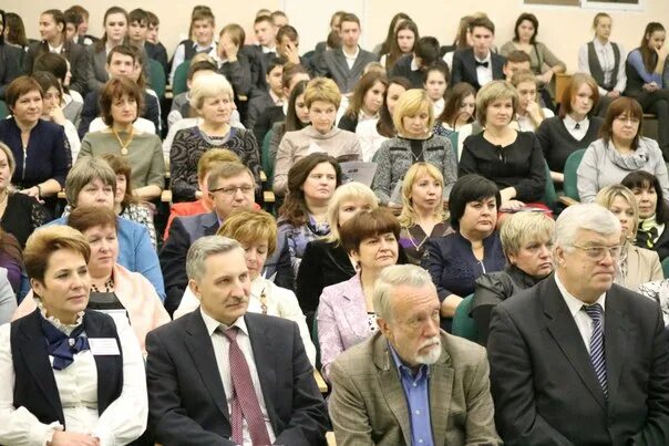 Дрозденко с семьей 2023. Комитет образования волосово. Волосово ленинградская область. Г волосово ленинградская область. Комитет образования волосово.