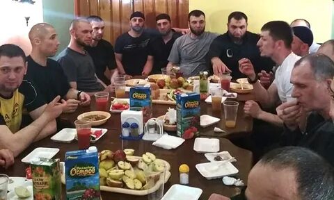Застолье в колонии