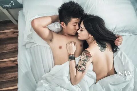 Couple Poses Bare in their Vietnam Pre-Wedding Photography and It's St...