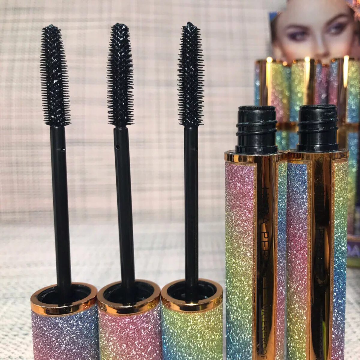 В иных озерах вода напоминает блестящую тушь. Тушь huda perfect. kiss beauty маскара тушь для ресниц. huda beauty тушь. блестящая тушь.