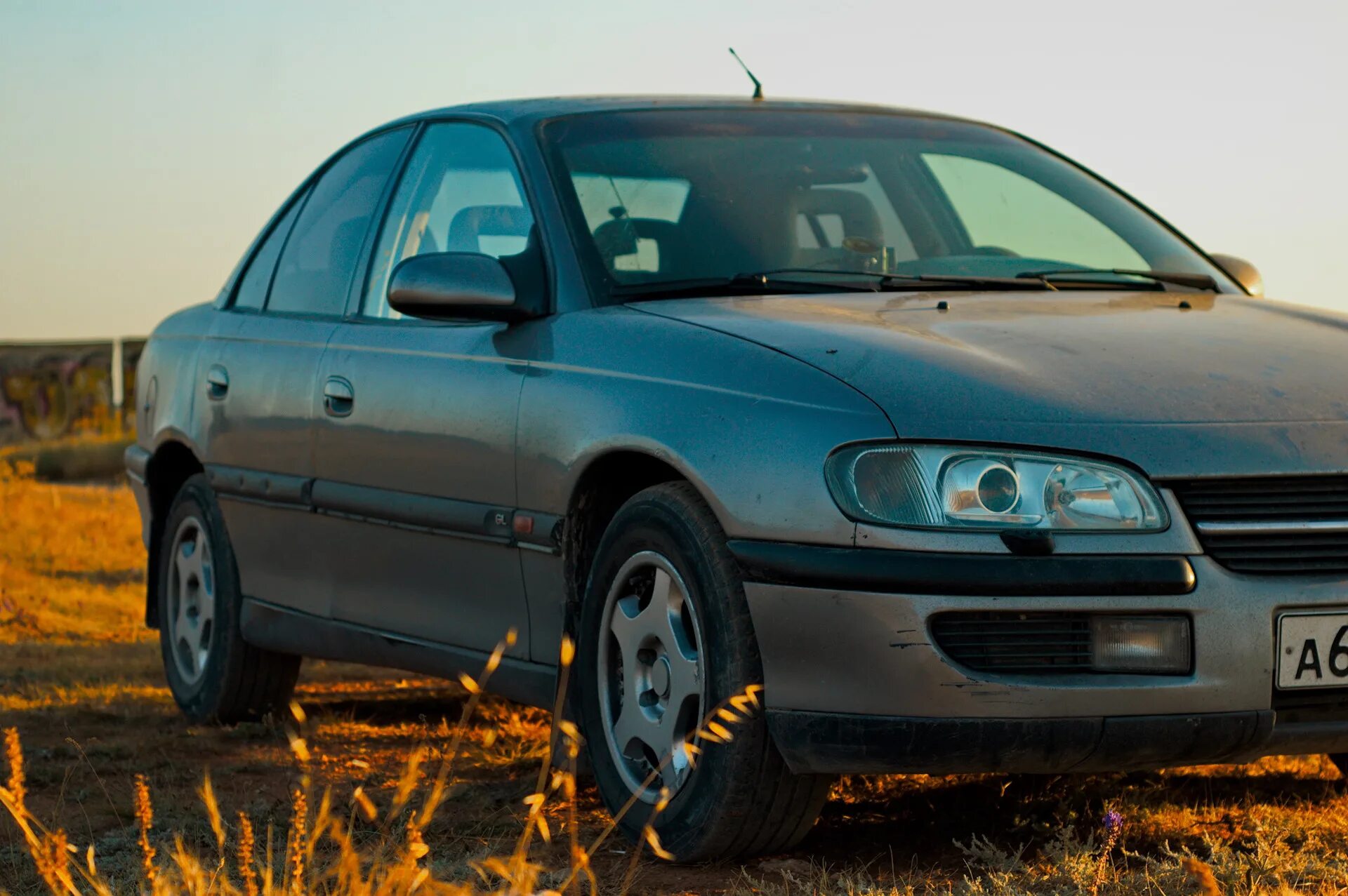 Омега б фото. Opel Omega b. Opel Omega b 2.0. Opel Omega a 2.0. Опель Омега б 2.5.