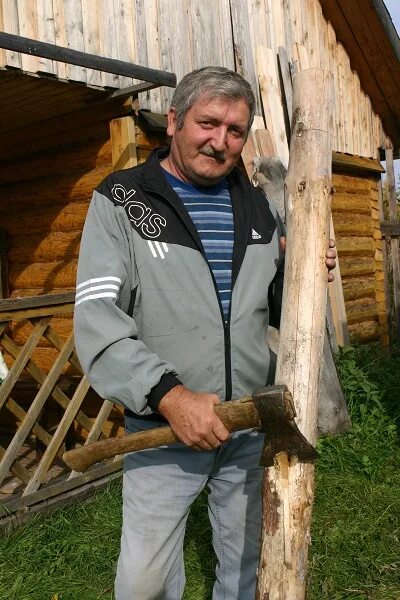 Столяр строительный. Столяр. Столяр строитель. Столяр плотник. Столяр строитель.