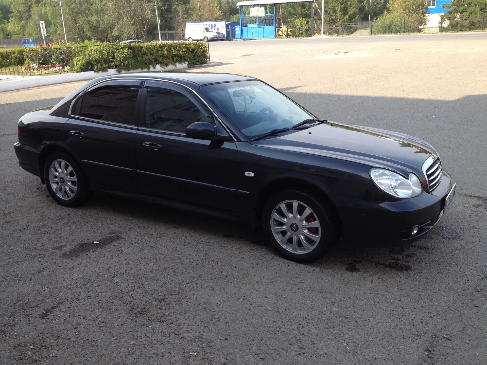 Куплю сонату б у. Hyundai Sonata 2007. Соната 2007 года на дисках. Sonata EF пробег 500000. Диски на сонату 2007.