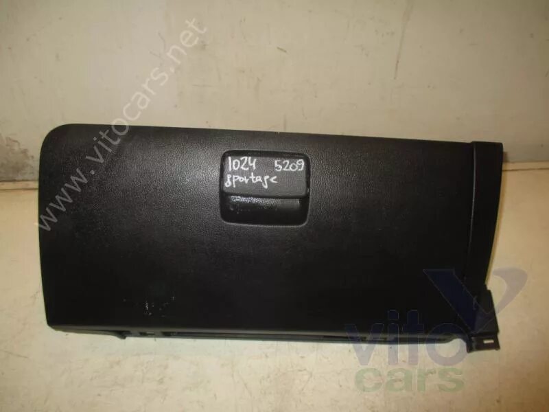 Бардачок спортейдж 3. G22d64030a 80. Бардачок спортейдж 3. Бардачок 21 10 фото. 845103u020wk.
