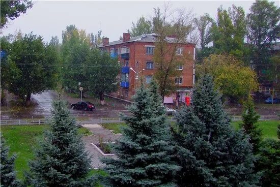 Сайт зверево ростовской области. Зверево Ростовская область. Парк города Зверево. Поселок Зверево Ростовской области. Администрация Зверево.