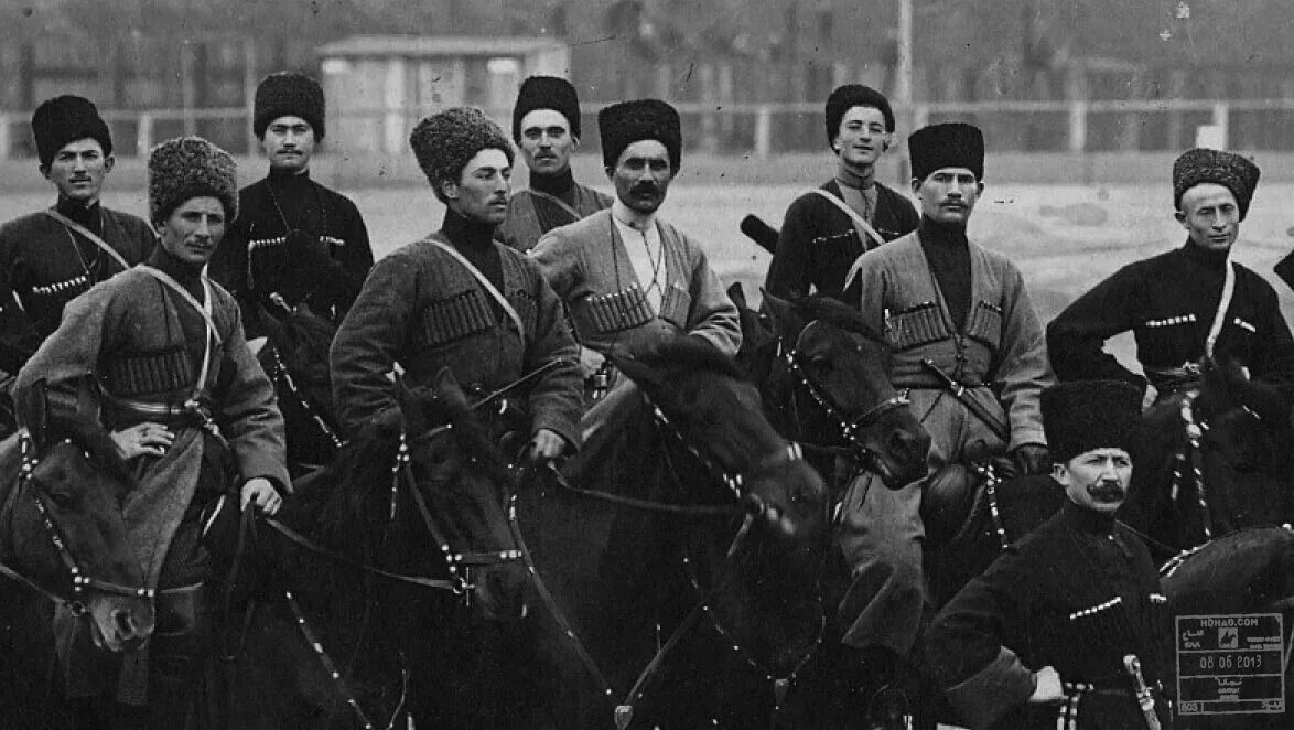 Горец кавказ карачаевец. Байсангур беноевский. Дагестан лезгины аварцы. Карачаевцы 20 век. Абазины абрек.