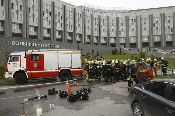 Поликлиника мчс на ватутина. Больница МЧС В Санкт-Петербурге. Больница МЧС. Поликлиника МЧС. Больница МЧС на Оптиков 54 палаты.