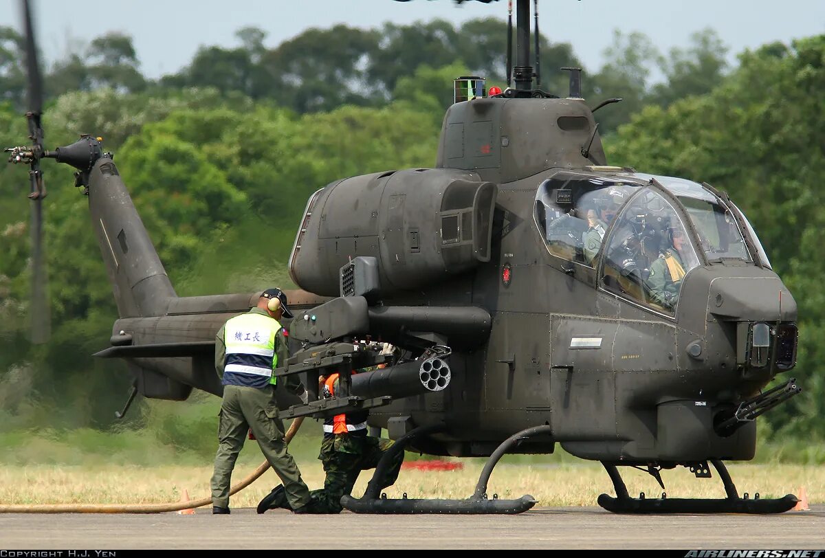 Ah-1 super Cobra. Ударный вертолёт Ah-1 Cobra. Вертолет Ah-1w.