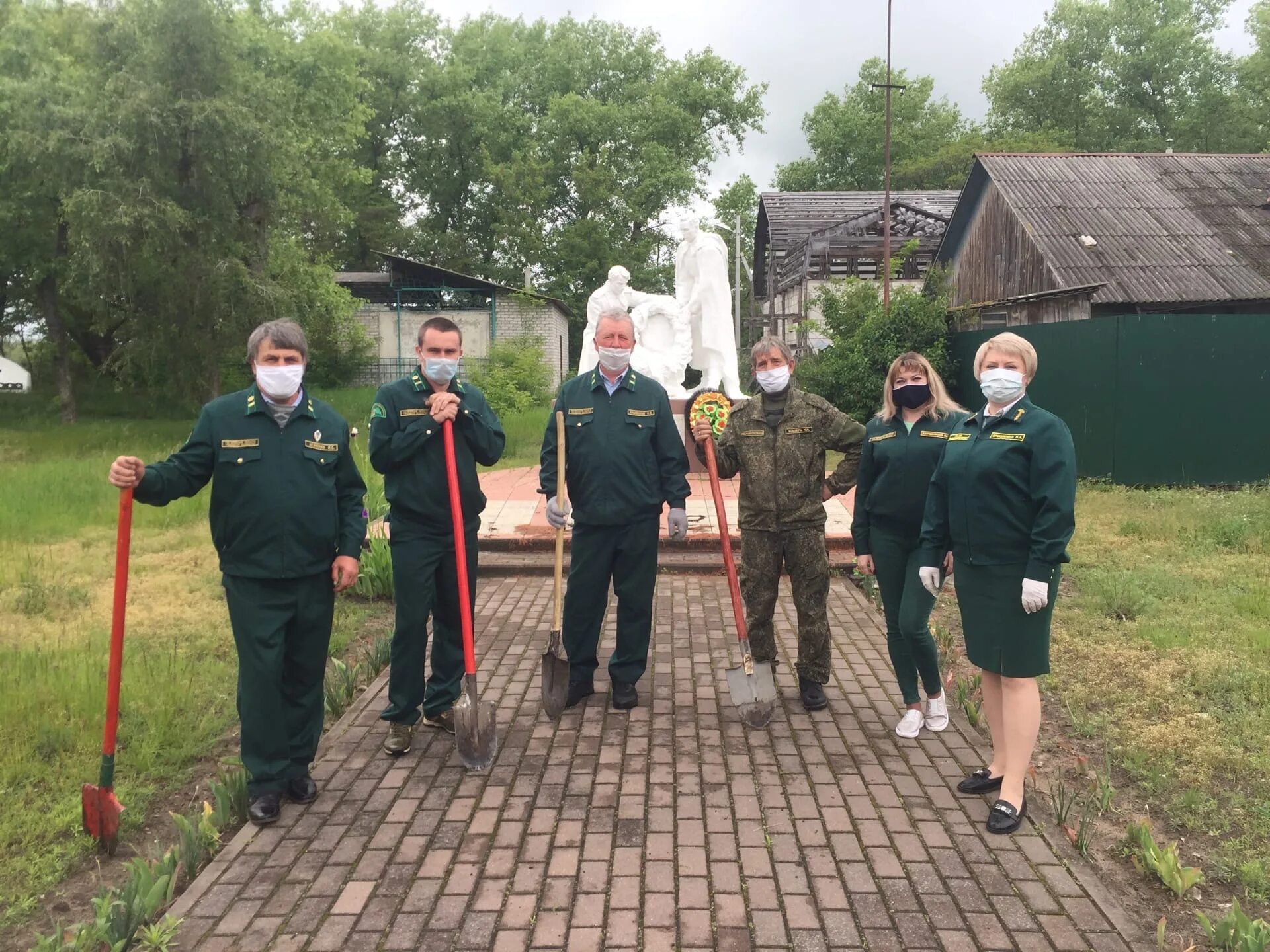 Трубчевск парк. Церковь города трубчевск брянская область. Парк в трубчевске брянская область. Трубчевск парк. Точная погода в трубчевске брянской.