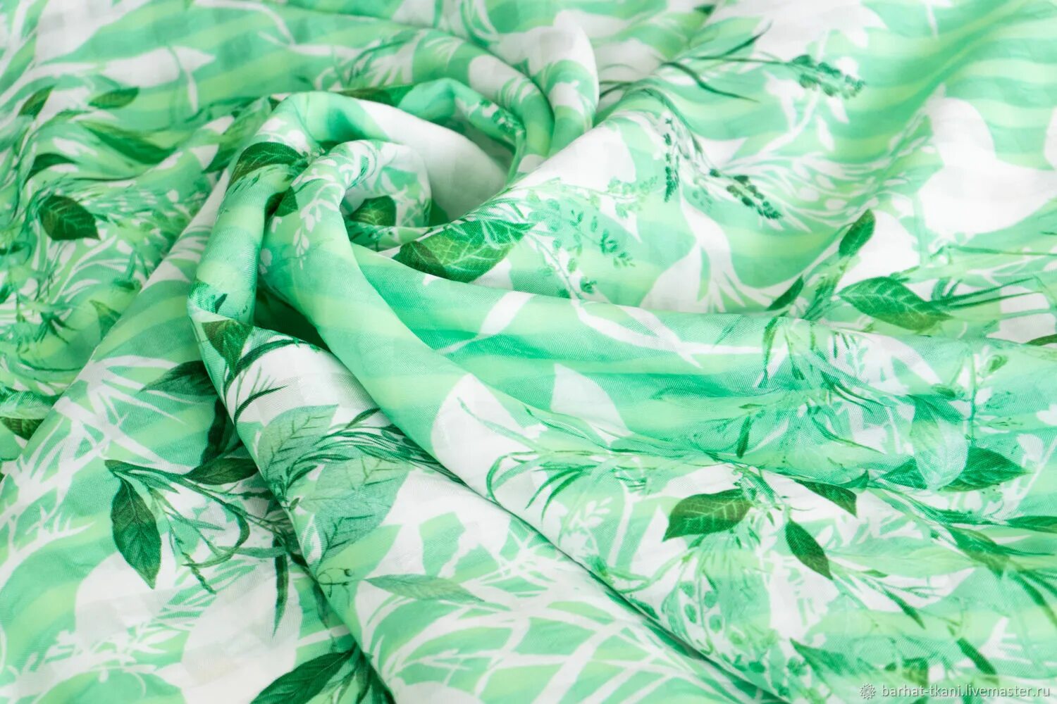Вискозная ткань. Вискоза. Ткань зелень. Ткань море.
