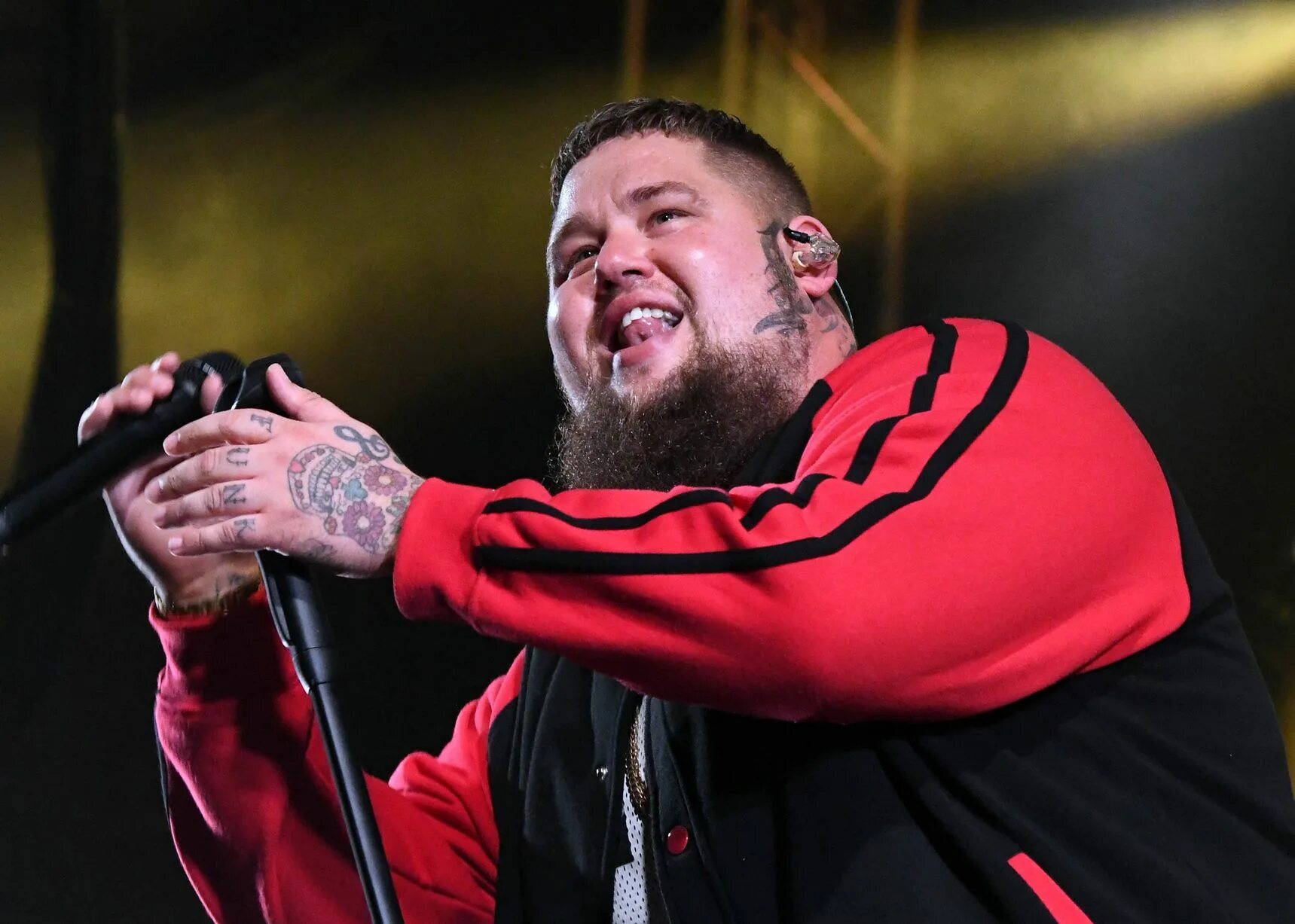 Rag bone man слушать. Rag'n'Bone man__Human [2017]=_=. Reg n Bone man. Rag n Bone man семья.