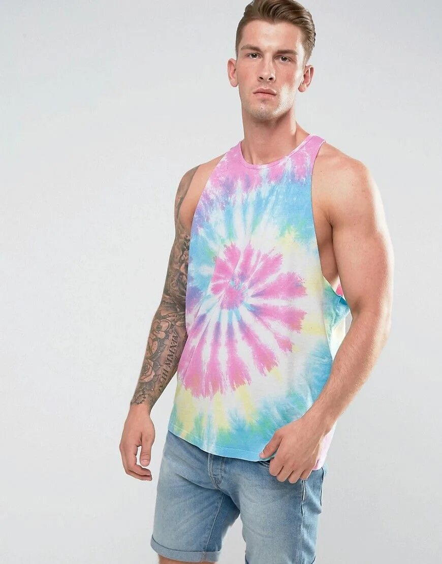 Летняя майка мужская. Tie Dye футболки ASOS. Ellesse Tie Dye футболка мужская. Футболка мужская летняя без рукавов. Яркие мужские майки.