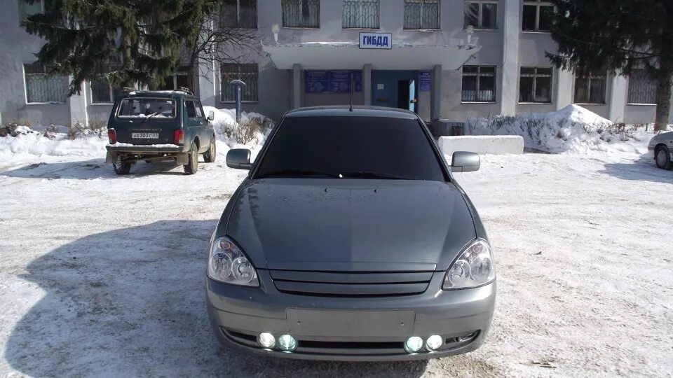 Бу машина без номеров. Ваз 2114 черная без номеров. Приора седан серая бункер. Чёрная приора хэтчбек без намеров. Бу машина без номеров.