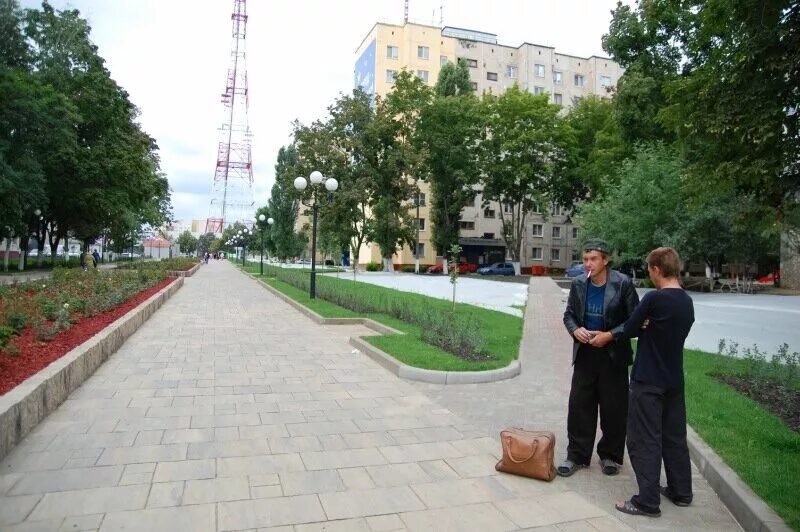 Б 1 салюта белгород. Бульвар первого салюта проект. Бульвар первого салюта белгород на карте. Бульвар 1 салюта 7 дом белгород. Белгород бульвар 1 салюта 7.