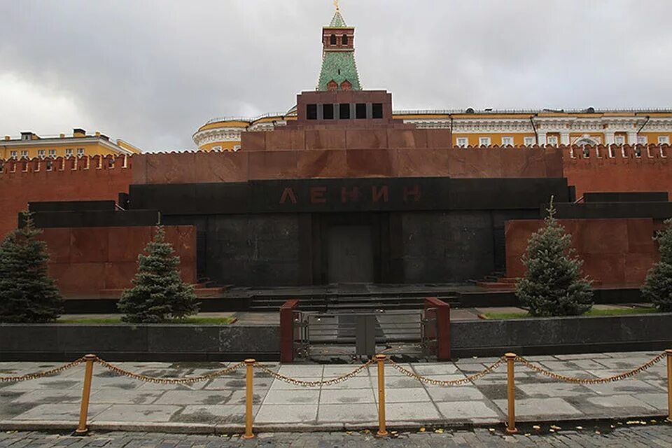 Автор мавзолея ленина. Мавзолей в.и Ленина на красной площади в Москве. Мавзолей зиккурат. Мавзолей Ленина Щуко.