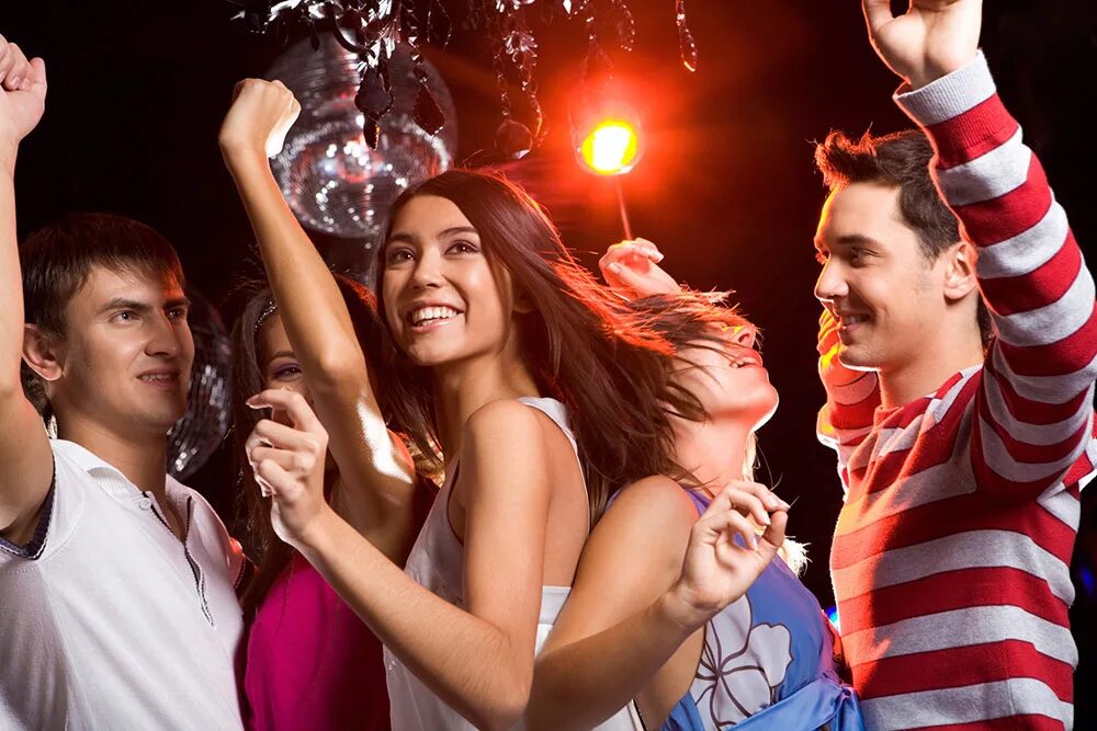 Пьяные девушки в ночных клубах. Не хочу идти на вечеринку. Не хочу идти на вечеринку. Вечеринка. Вечеринка девочек.