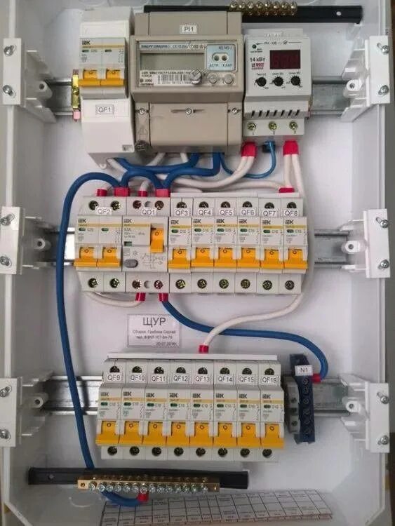 Электрощит сборка своими руками. Щиток распределительный 380/220в монтаж. Распределительный щит на 380. Распределительный электрощит щит электрический. Расключение распределительного щита.