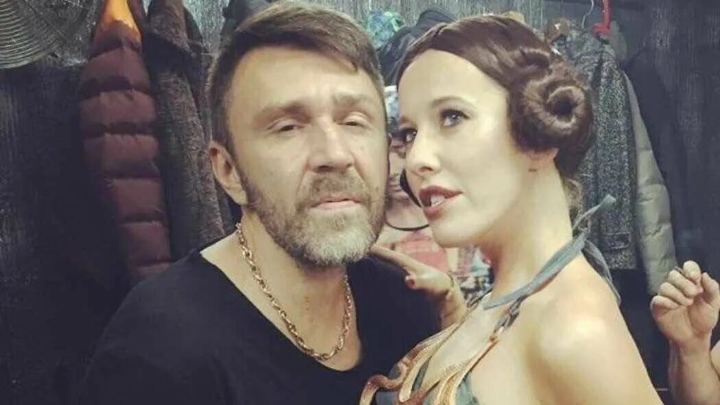 Сергей шнуров и ксения собчак. Слив ивлеевой с элджеем кекс. Кибер барокко ивлеева. Егор крид целуется с настей ивлевой. Настя ивлеева юбилей 2021.