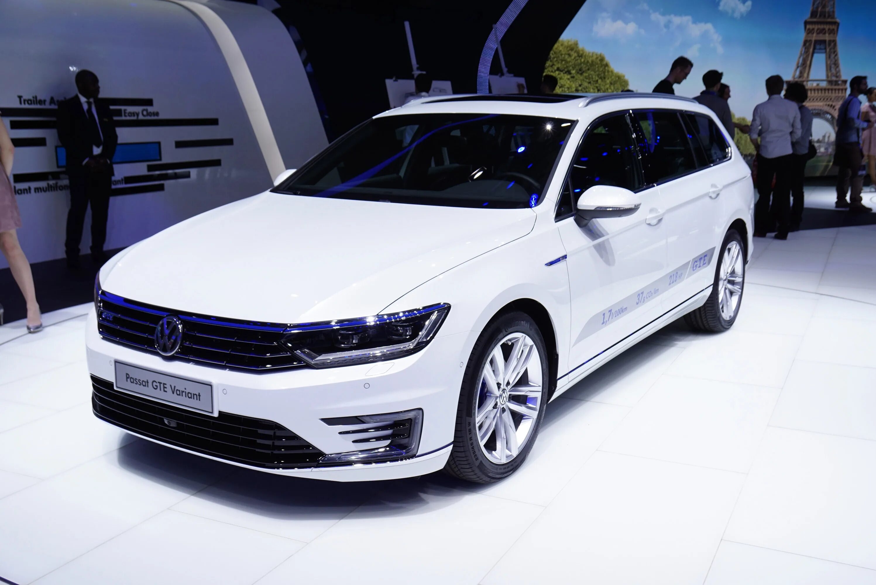 Volkswagen Passat b8 универсал. VW Passat b8 универсал белый. Volkswagen Passat 2014 универсал. Фольксваген Пассат универсал б8 новый.